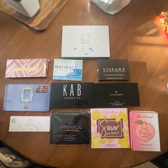 HUGE makeup lot - all new with box/packaging. Never opened MAKEUP - Picture 8 of 9